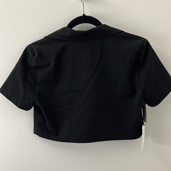 NWT Sunday Best Cropped Button Down - Picture 3 of 3